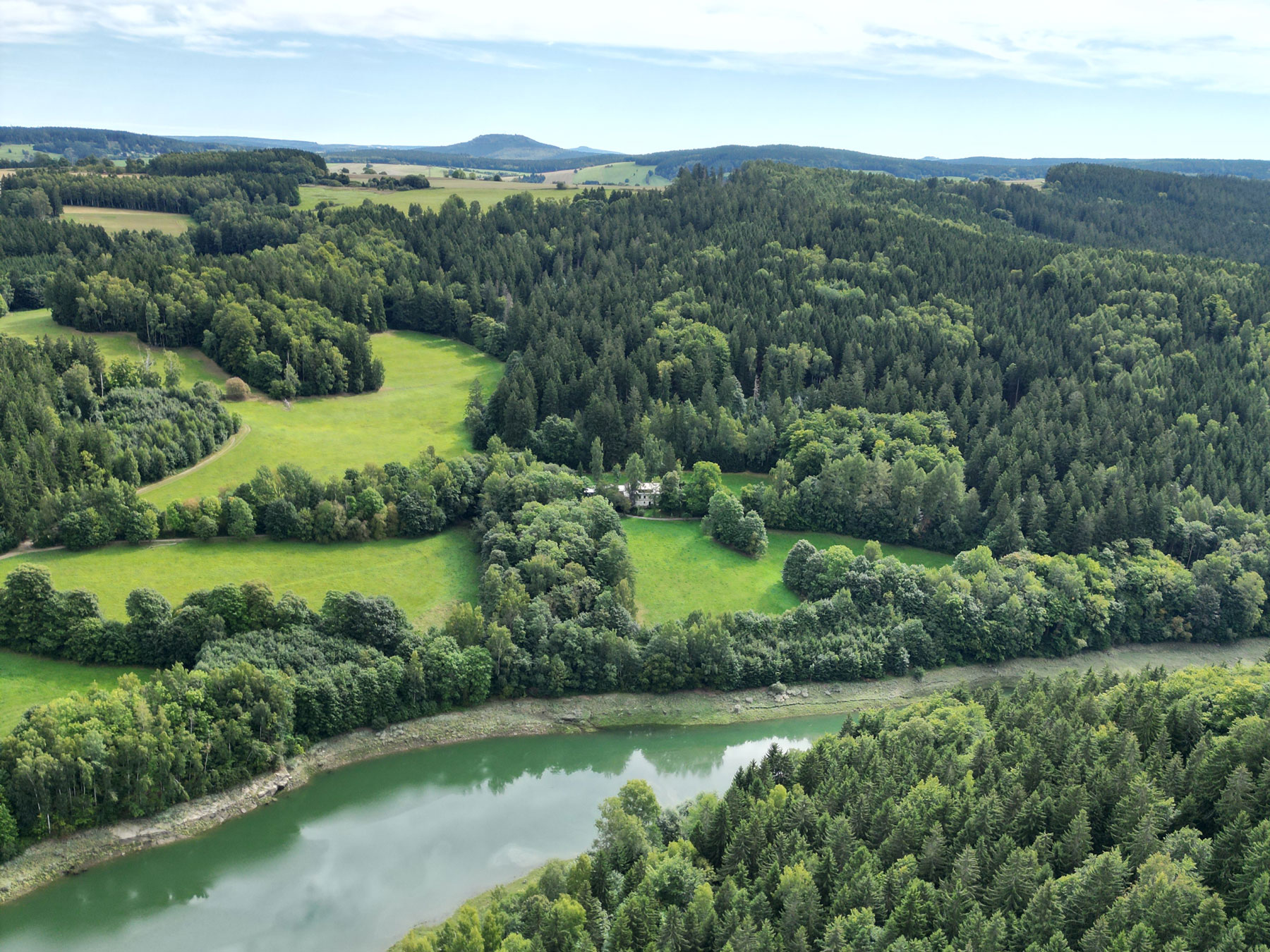 Sonnenuntergang über dem Erzgebirge vom Reisemobilhafen aus